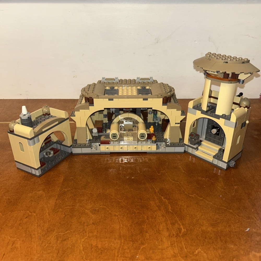 LEGO Star Wars: Boba Fett's Throne Room (75326) No Minifigures
